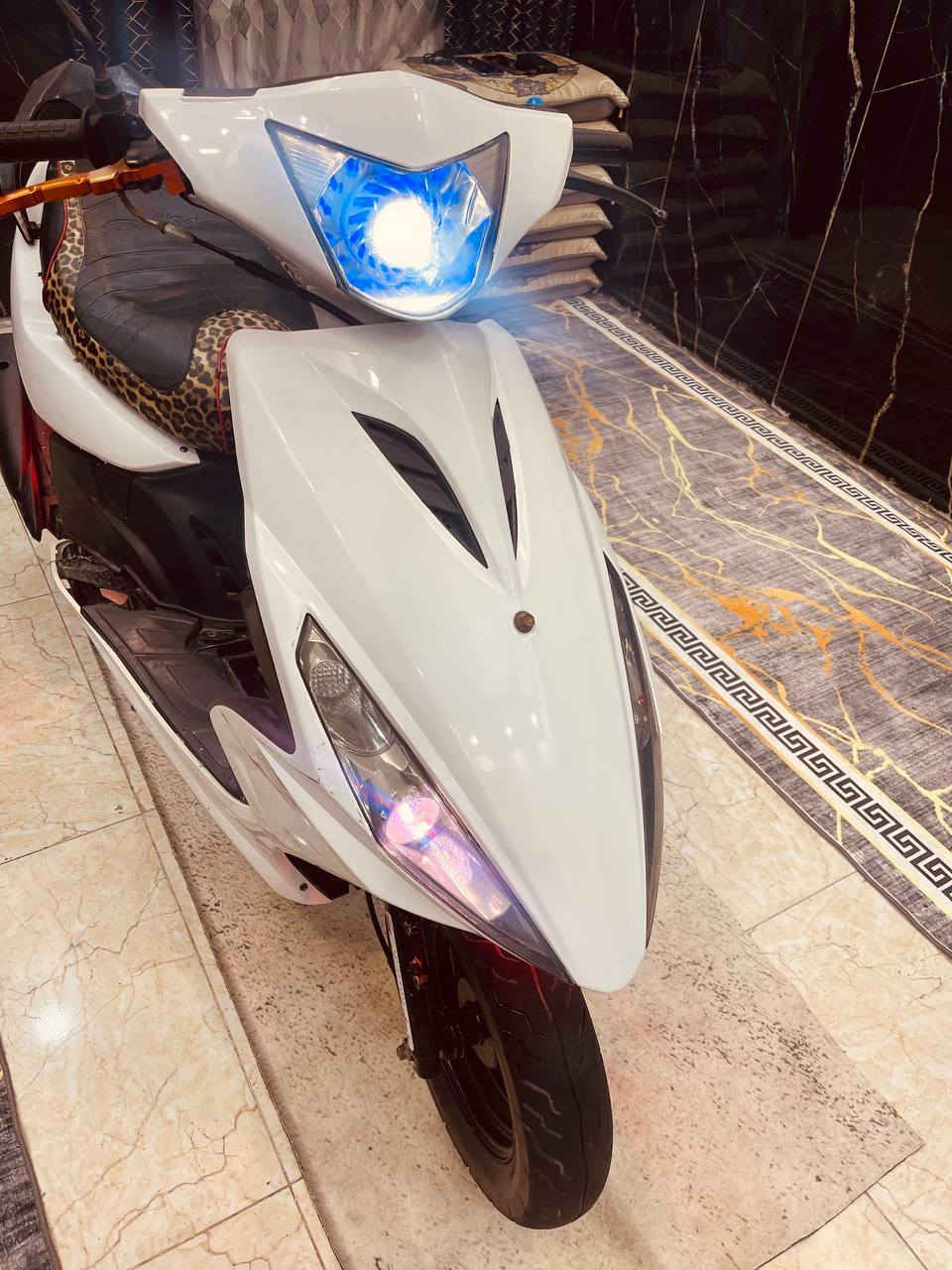 ماكس مضلع ياباني ما مفتوحه شغاله سلف هندر نكره لايت اشاير يمنه يسره قفل سكان قفل ستيرن اسطاب دبلات جدد كهربائيات كلها شغاله 
السعر 500 مكاني بصره دور الشرطه ***********
