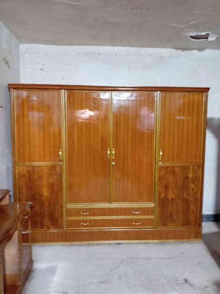 يالله 
غرفة نوم 4ابواب صاج تسكام
جدا نضيفة   
الضهر جرجوبة براغي 
غرفة ناعمة وحلوه  ونضيفة 
السعر 450 
للاستفسار 
***********
*********** وتساب 
يوجد خدمة شد ونقل   بكروه 
العنوان حلة ناحية ابو غرق
