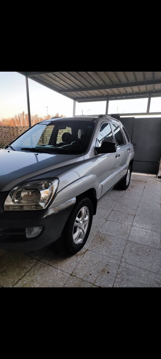 سبورتج 2007 وارد خليجي مكفوله من الضرر فقط صبغ باب جنطه والباقي مكفول/ *********** المكان الديوانيه السياره حداديه تخم تاير جاهزه السياره نضيفه مال جناي 
            ~~~مكاني ديوانية ~~~
 رقم قادسيه دولي بأسمي مداور ثاني يوم
