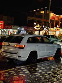 كراند شيروكي • ٢٠١٧ • رقم بغداد