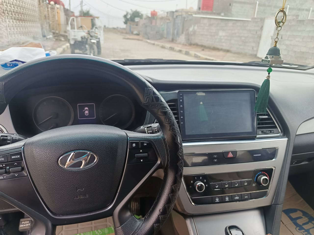 السلام عليكم سوناتا 2018 وارد كوري  كفاله عامه رقم شمالي مكينه 2000 دوش السعر 165 وبيها مجال اتصال عل رقم *********** /العنوان ميسان
