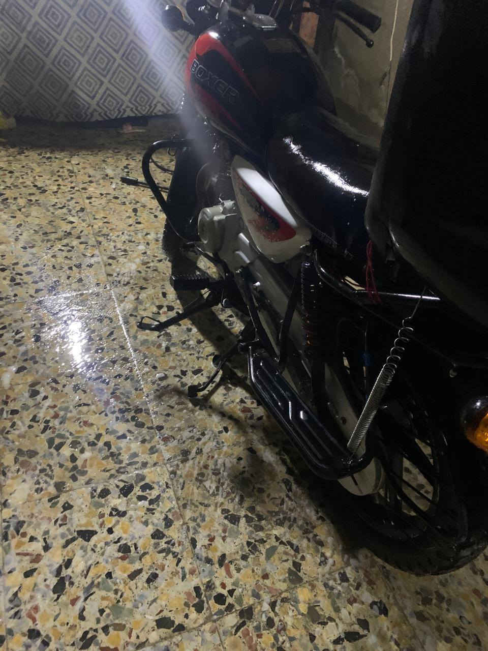 سلام عليكم اخوتي بوكسر 21 دراجه نضيفه اتخبل تخم تاير جديد مرقم انكليزي تحويل ثاني يوم كهربائيات بلاديه مكينه بدايت تبخير
مكاني بغداد شرطه الخامسه ***********  سعر 1500 وبيه مجال بسيط
