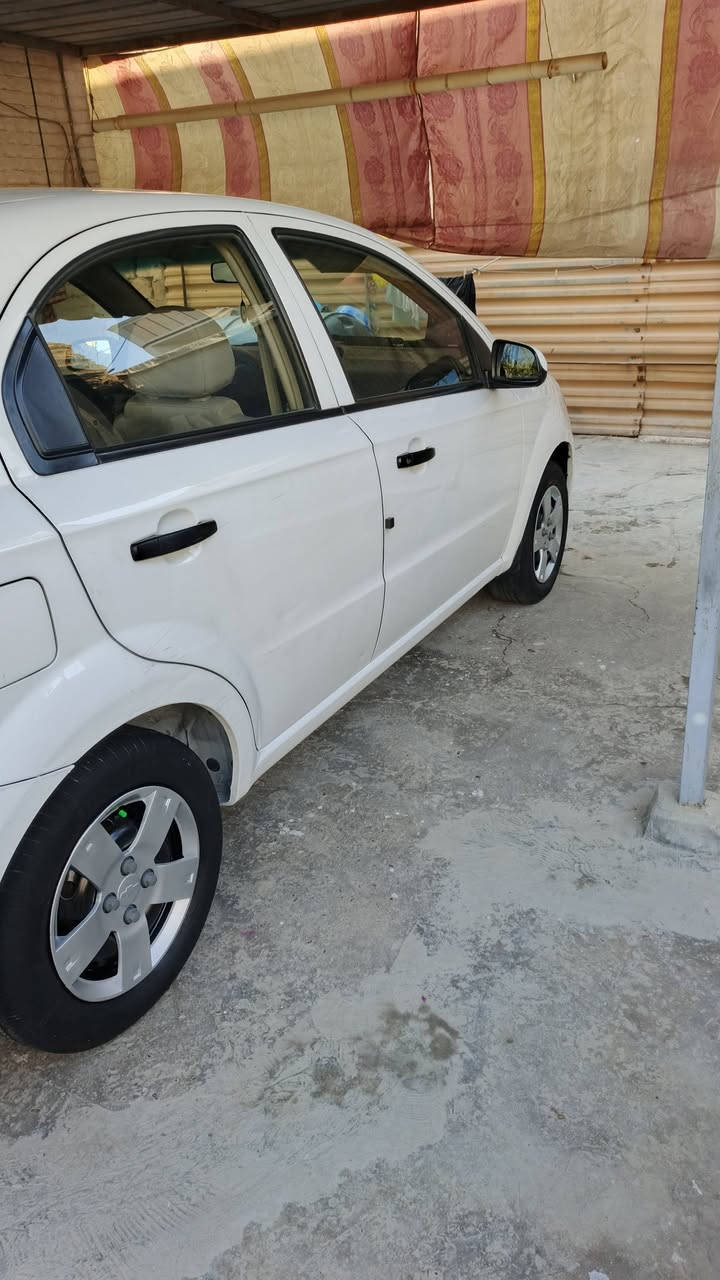 سلام عليكم افيو موديل 2011 استلام شركه العامه على ايدوحده من شركه سياره  بداحله من صورترايك زيرو كير مكينه تبريدعلى وضع الشركه رقم بغداد الماني تحويل مباشرالسعر 84بيه مجال بسيط الهاتف ***********مكان السياره بغداد الكرخ
