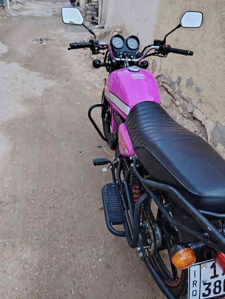 السلام عليكم
دايوان نفخ مديل 2022 طالعه بل 2023
محرك 200 كتابه حمره مكفول كفاله عامه
سنويه ورقم انكليزي كربلاء سعر مليونين و300
للأستفسار ***********
