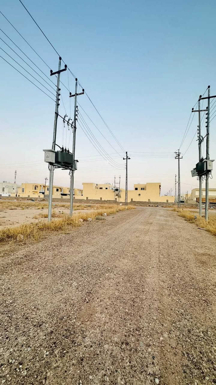 قطع اراضي للبيع طابو صرف اسعار مناسبة ✅
الموقع القادسية - الامن الوطني 

مقابل محطة تكريت الاهلية مسافة 150م عن الشارع العام 
كامل خدمات ماء كهرباء والتبليط عن قريب 

المساحات المتوفرة 
200م بين ركنين بصف شارع 20  ( 10*20 ) 

200م وحدة كبال الخ بنفس الفرع  ( الابعاد 10*20 )

300م  ( وجه 15 ونزال 20 )

100م  ( 7 الا ب 15 )

150م  ( 7.5* 20 ) 

للاستفسار *********** ☎️
