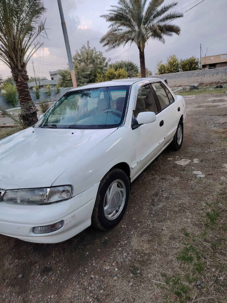 السلام عليكم للبيع سيفيه موديل 96 بغداد كير محرك كفاله صددر امامي خلفي تخم تاير كهربائيات كوله شغاله مكفوله من الضربه مصبوغه حزام للجماليه فقط تحويل مباشر السعر 37 وبيه مجال حك الجيه للتصال عل رقم *********** مكان بلد ناحيه يثرب
