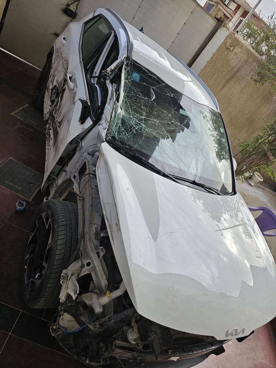 السلام عليكم
الله يكفيكم شر الحوادث

سبورتج ٢٠٢٥ ابيع على حادثها

السيارة تعمل وتسير كل غراضها موجوده جاملغات وواحد من للايتات سليم

رقم بصرة السياره باسمي

السعر ١٣٥$


**إذا كنت صاحب هذا الإعلان وتريد حذفه لأي سبب، رجاءا أرسل رسالة إلى الدعم الفني**