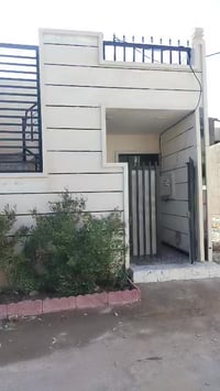 يوجد لدينا دار للبيع طابق واحد فقط مساحه 100متر واجهه 5ونزال 20يحتوي ع...