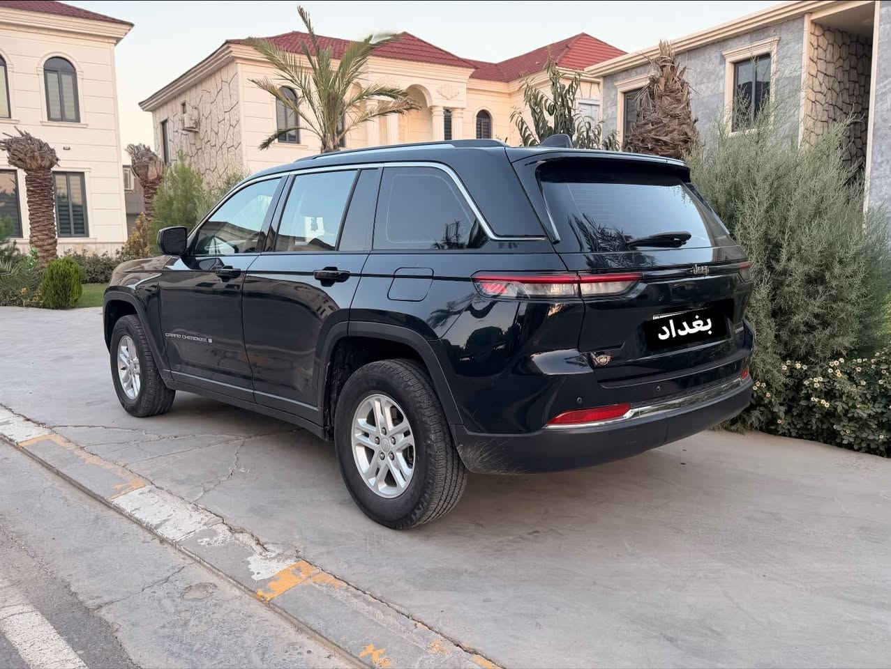 السلام عليكم  كلين كفاله
5 راكب المرغوب السعر 265 ورقه 
جيب 2023 أوفرلاند الشكل الجديد محرك 3600 سته سلندر سياره جديده على وضع الشركه 

كلين مكفولة كفالة عامة  
السيارة بدون صبغ بدون تبديل  فول مواصفات  
 ماشيه 55 الف

المواصفات:
بصمه تشغيل
شاشه كار بلي
كامرة دوار
حساسات امامية وخلفية
فتحه بانوراما
تدفئة وتكييف المقاعد
كشنات كهرباء نفخ
رادار مانع تصادم
رادار نقطه عمياء
رادار تحديد مسار
تشغيل عن بعد 
دفع رباعي
مثبت سرعة مع قيادة الية
صندوق كهربائي 
ثلاث نقاط تكييف
اضوية وكشافات ليد
اندرويد اوتو وكار بلي 
نافيكيشن 
مرايات كهربائية 

وهواي مواصفات اضافيه 

مكانها بغداد 
السيارة رقم بغداد الجديد هزه وسنويه تحويل مباشر
للتواصل رقم صاحب السياره ***********‏
