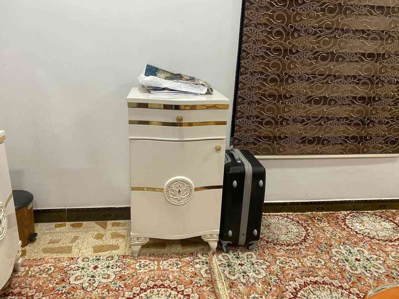 غرفة نوم تركي أصلي 8 قطع نسبة ألنظافة 80% متوفر الان لدى مجمع السيد عمار للأثاث ألعنوان تكريت مجاور المحكمة القديمة وكاتب عدل للأستفسار***********📲
