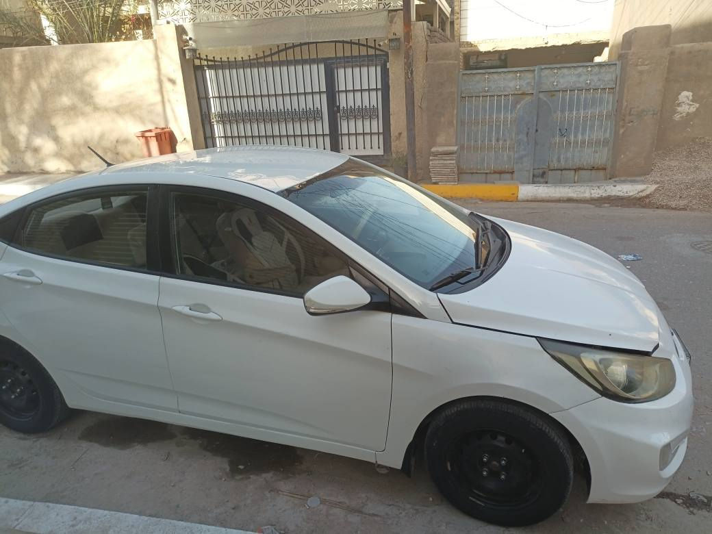اكسنت 2013 خليجي لون ابيض مكينة 1600 دوش بيهة مكانات صبغ السونار موجود سيارة بسمي وجاهزة كير مكينة حدادية تبريد مابيهة نقص مكان السيارة كربلاء الحر السعر 83 وبيهة مجال بسيط
*********** كربلاء, العراق
