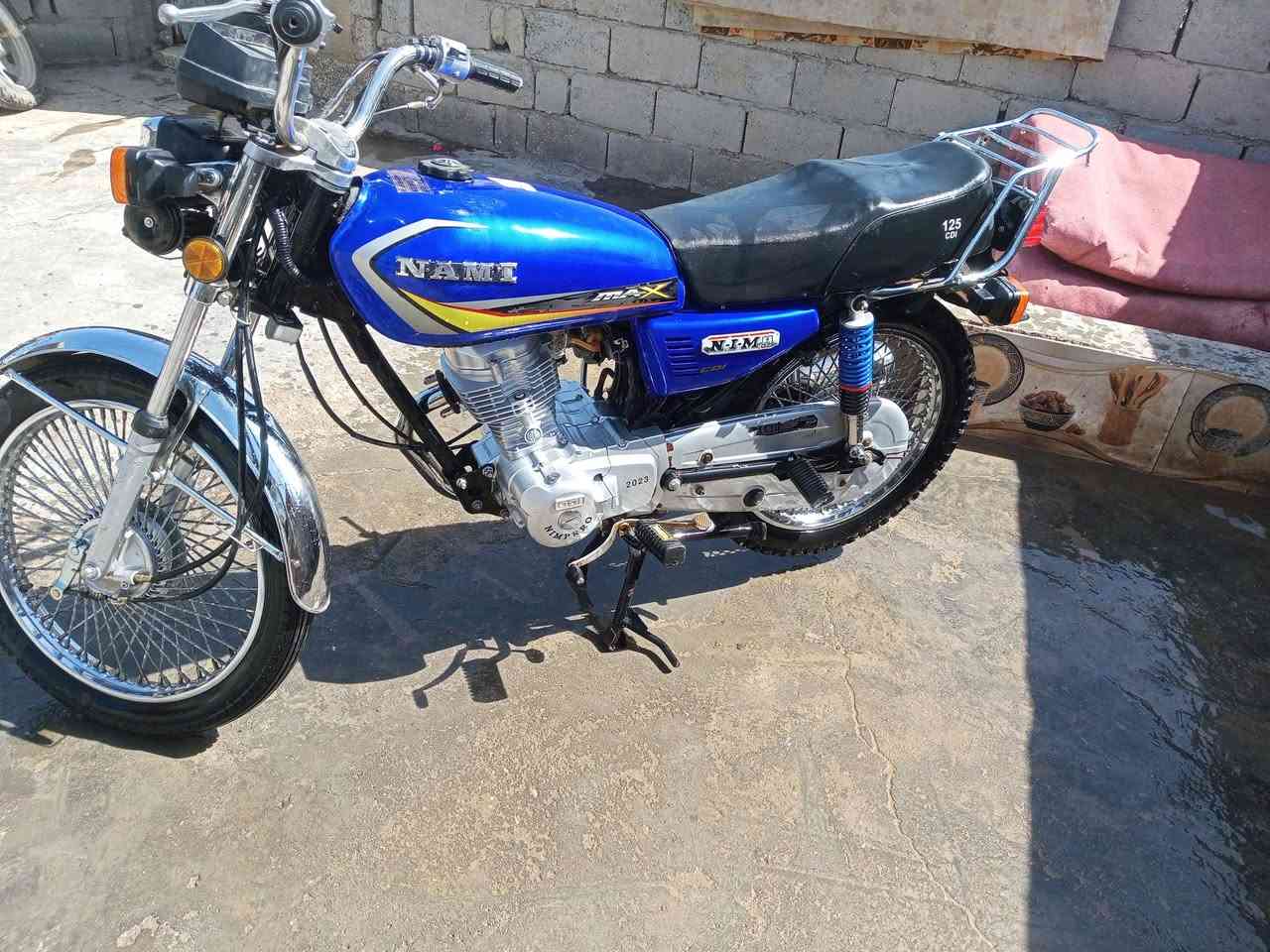 السلام عليكم دراجه نامه موديل 24مكينه23 غطاس اوراق مكينه ما مفتوحه للبيع السعر 550 وبيهه مجال للاستفسار اكثر اتصل علئ الرقم ***********مكان بابل /كفل
