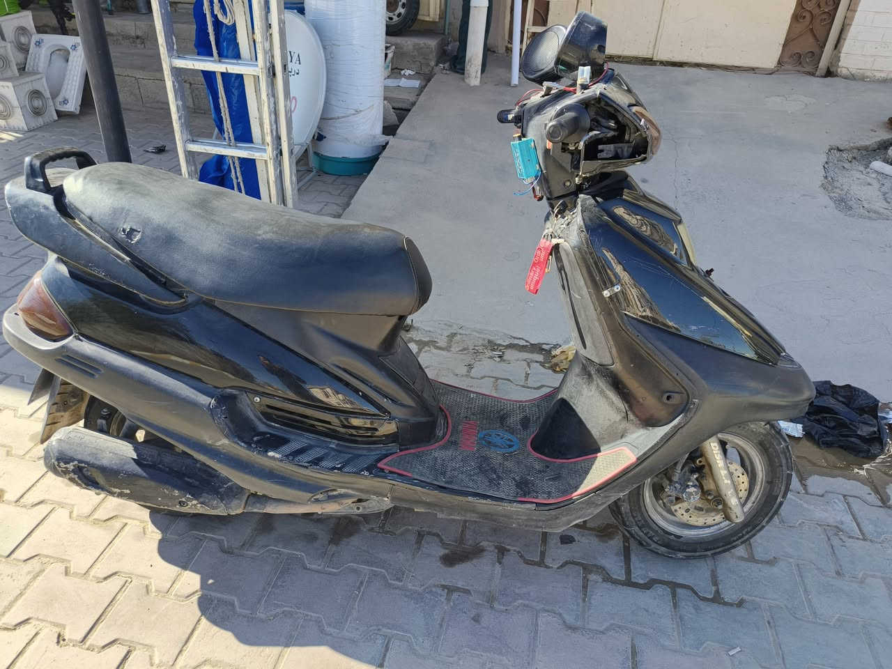 السلام عليكم دراجه للبيع مابيها نقص مكاني جلولاء
***********
