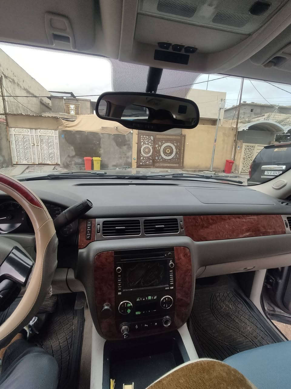 سلام عليكم تاهو 2007 ادوات ادوات
متؤمه 
خليجيه وكاله الغانم 
كفاله ضربه و كص وسرقه 
قطعتين صبغ 
مكينه كير حداديه طخم تاير 
كله جديد 
ماكو نقص برغي 
مكاني بصره 
السعر 80 
***********
