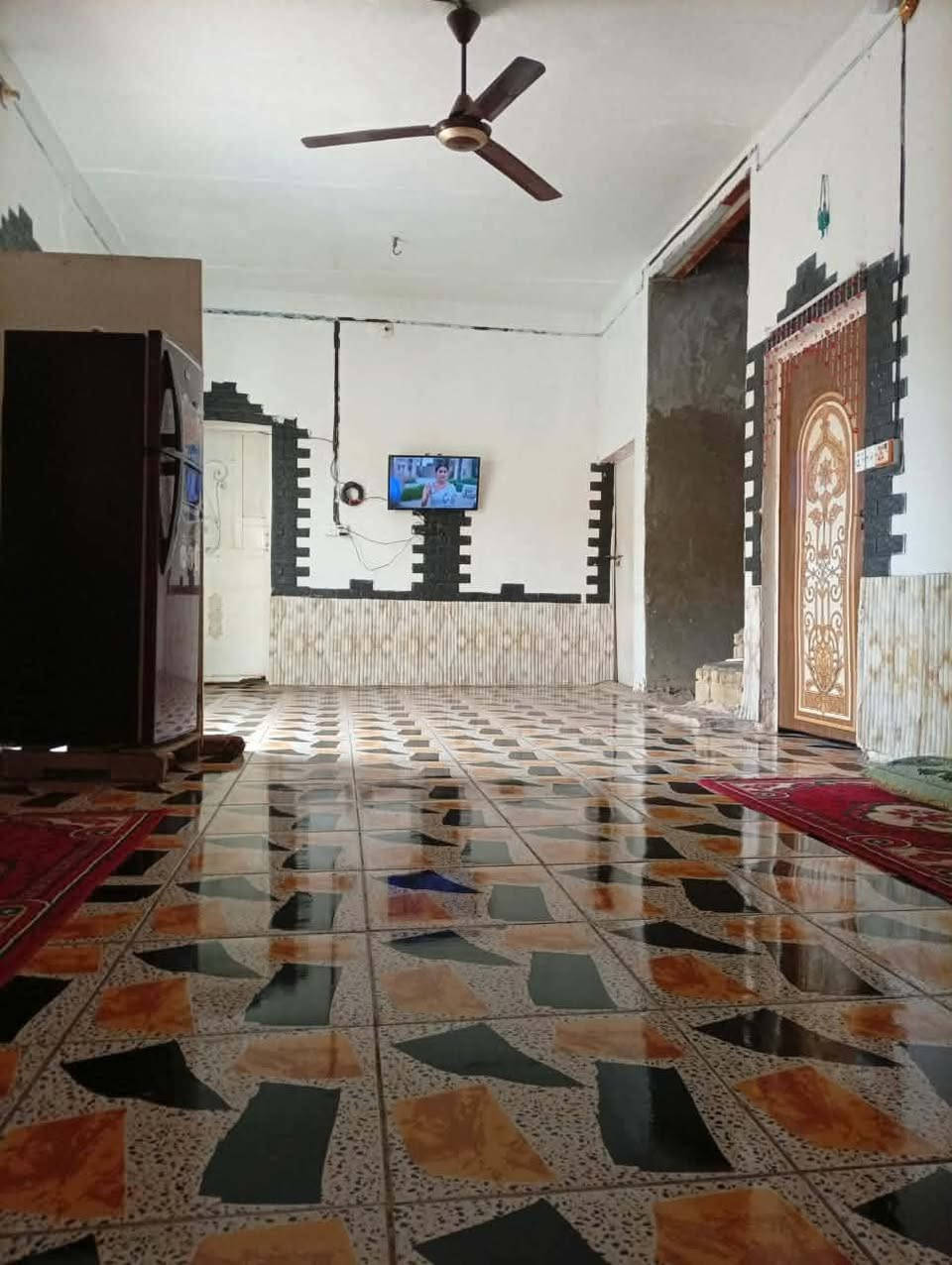 بيت زراعي المساحه 225 حي الحسن يم مدرسه القدوس البيت ركن ***********
