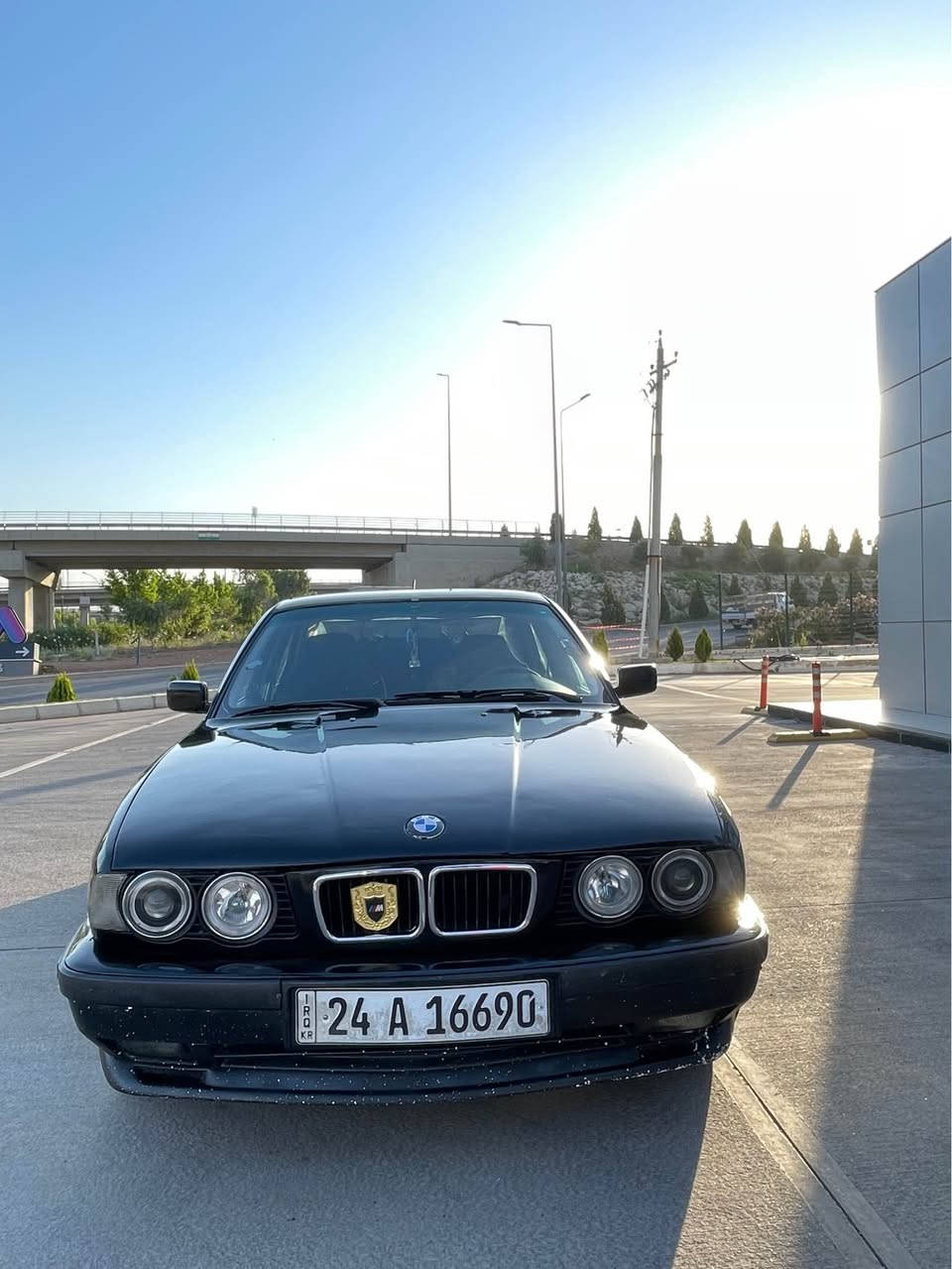 بئيم مؤديل ١٩٩٠گير عادي موسفات فول عادي گيرو مه كينه به شه رته سه نه وي نويه تا٢٠٣١ليدانوشتي هيچ نيه به شه رتي ده وه ستاله هه وليرم سعري ٥٠ورقه 
*********** أربيل, العراق
