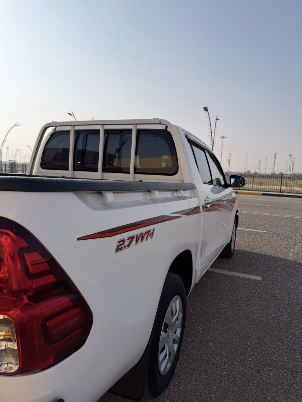 السلام عليكم هايلوكس موديل٢٠٢٥ رقم بصره ماشيه ٣ تلااف فقط زيرو كفاله عامه ***********
