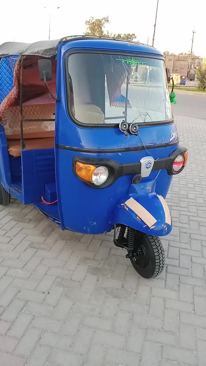 السلام عليكم للبيع تكتك بياجو 2018 الشهر العاشر التيك توك مقفوله كفاله عامه من كل شيء اوراق كامله اصليه سبعه سعر البيع مليونين مكانه بغداد الحبيبيه للاستفسار على هذا الرقم ***********
