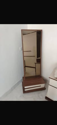 غرفة نوم • ٧ قطع • بيع سريع