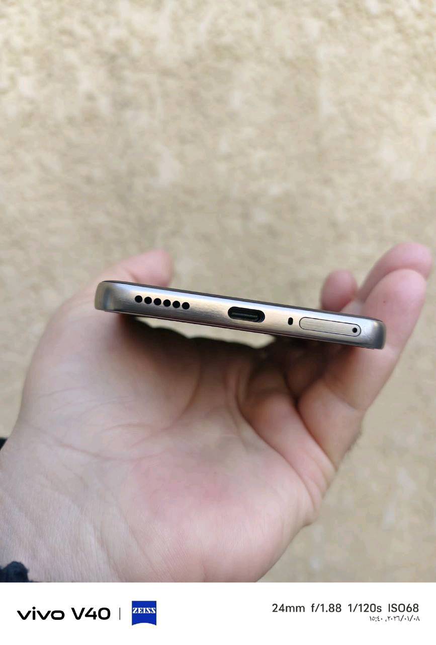 الجهاز جديد استخدام أيام بطاريه 100 معالج 8350 144Hz يدعم الألعاب 120 أفريك معيار lp68/lp69 للسقوط والماء موجوده كامل ملحقاته 
مكاني بغداد الدوره