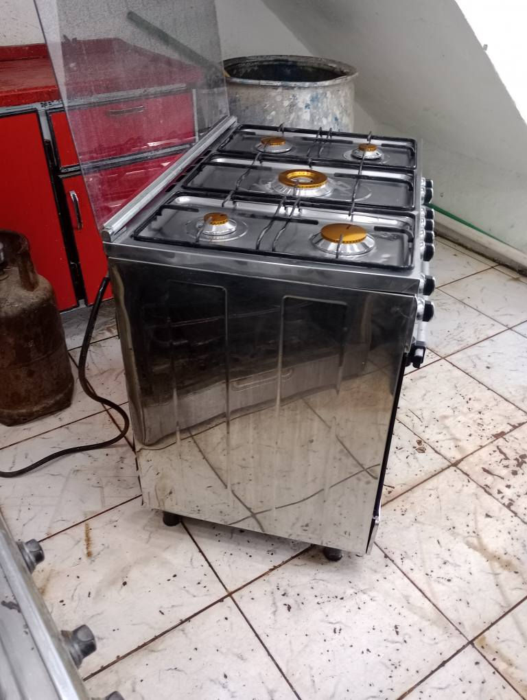 طباخ للبيع مصري فرش باب اول اخو الجديد نظيف كله شغال عل فحص كامل مكمل 185مكان حي الجمعية شارع الوائلي *********** واتساب موجود النجف, العراق
