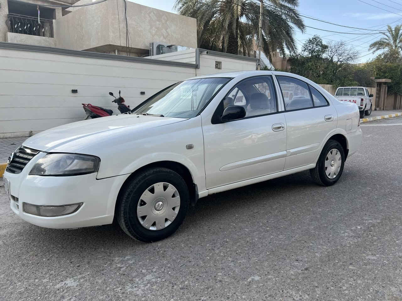 السلام عليكم 
للبيع نيسان سني  كوري موديل 2009 
بيه صبغ 3 قطع مكينه لاتنقيص ولاتبخير 
كير اوتو جام اوتو 
صدر امامي وخلفي + تخم تاير 
تبريد ثلج + تدفئه شغاله 
السياره حلوه وجاهزه من كلشي مابي اي نقص 
السونار مرفق مع المنشور 
رقم بغداد يعني شرط التحويل 
السعر 85  وبيه مجال للشراي 
الاستفسار ***********
