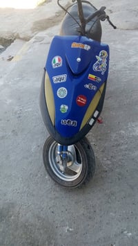 دراجه ماكس للبيع مناسبه سعر 400  وبيها مجال07882614044