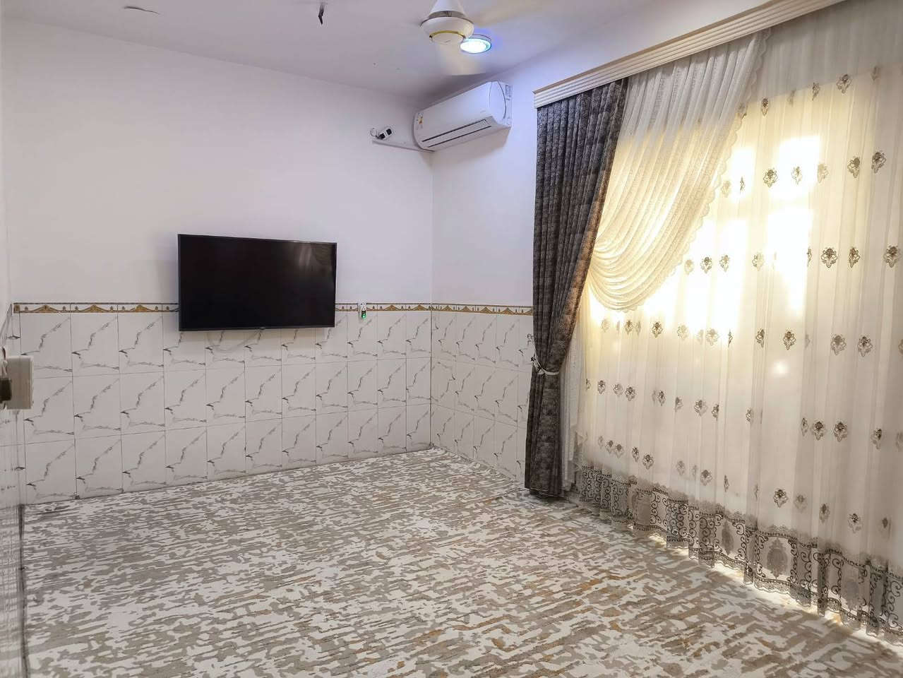 يا الله
مكلفه بالنشر
دار مساحه 100 متر مربع للبيع العنوان / نهاوند الثالثه خلف شارع 20 منطقه كامل الخدمات منطقه هادئه تفاصيل البيت موضحه بالصور
للاستفسار الاتصال على الرقم/***********
رجاءاً السعر يم صاحب البيت
