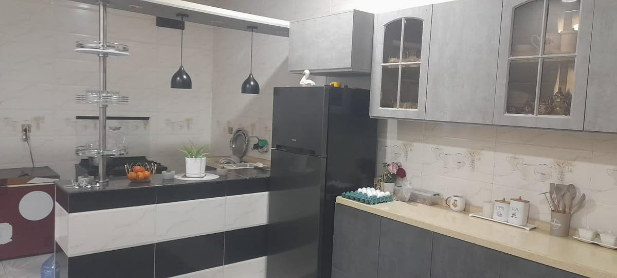 السلام عليكم بيت داخل العلم صلاح الدين حي الجمعيه طابو ملك صرف اسند 2026 تحويل مباشر
على شارعين ٣٠ مباشر ركن البيت حي الجمعيه 5 غرف نوم هول ربعه مطبخ حار بأرب. موزع داخلي 3 مجمع صحيات بل طابق الثاني وجوه بل بيت وخارجي حدايق داخل وخارج المساحه بل طابو 250 و250 خارج السند اي المساحه الكليه 500 معا الكاونتر معا 5 سبالت معا 5 بردات المكان تجاري وراقي معا هذا الكاونتر معا ثنين غرفه نوم معا 5 سبالت هاي كلها تبقه بل بيت هديه
 والسعر  السعر 150 وبي طكه مجال ***********
