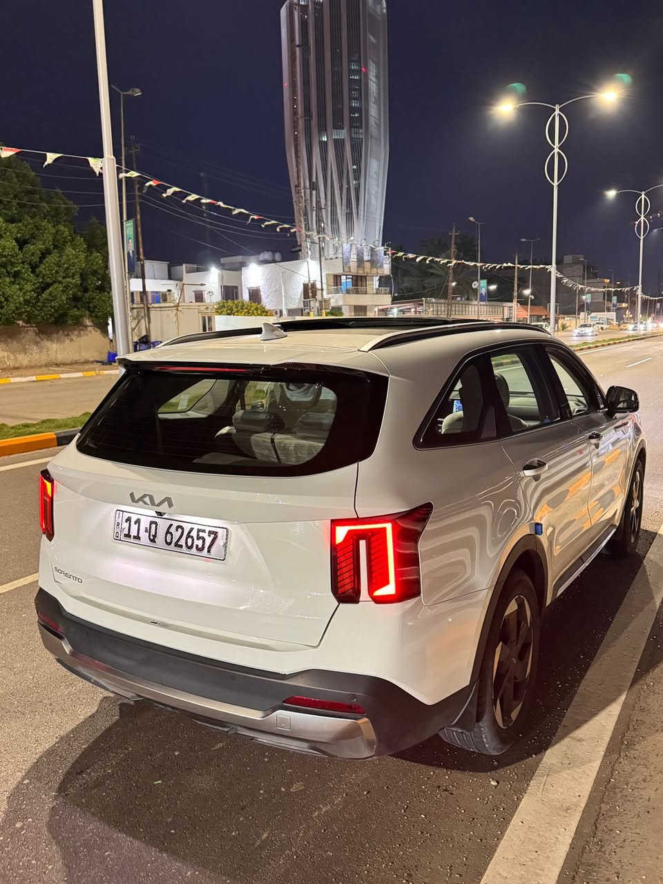 لسلام عليكم بيع مستعجل
مكفوله مكفوله  السياره
280 ماكو هيجي سعر
سورنتو خليجي موديل 2024
رقم السيارة ( بغداد ) الرقم الجديد وبأسمي
السياره اخذتها زيرو من شركه الدولية وبيها ضمان وعلى ايدي 
4 سلندر
◀️ ويل 19
◀️بنراما
◀️ نظام إضاءة داخلية محيطي 7 لون
◀️لايت زنون
◀️شاشه كار بلي
◀️ كامره دواره
◀️كراسي اماميه كهرباء السائق فقط
◀️ كراسي خلفيه كهرباء
◀️ جنطه كهرباء ⏩️⏩️
◀️عدد مقاعد7
◀️ حساس امامي خلفي
◀️ مانع انزلاق
◀️ 4 انضمه قياده
◀️فول تحكمات ستيرن
◀️ كروس سرعه
◀️بصمه دخول ذكي تشغيل
◀️يدات الباب بصمة
◀️ هاند بريك بالرجل
◀️ نظام نزول منحدرات
◀️ منافذ طاقة يو اس بي
◀️التحكم بتبريد عن طريق اللمس
◀️ أضواء اماميه نوع لد
◀️ مرايا جانبيه كهرباء
◀️ اشاره بالمري
◀️أضواء خلفيه نوع لد
◀️ تشغيل عن بعد
◀️تبريد ثلاث قطع
◀️ ماشية 45الف كيلو
◀️الداخل ابيض
◀️ مدوشمه 
◀️ مكفولة كفاله عامه -
مكان سياره.. بغداد الكراده داخل 
للاستفسار: ***********
السعر 280  وبيها مجال
