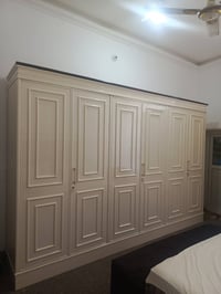 بيع مستعجل  متوفر غرفه نوم خشب عراقي درجة اولى  نوع مودرن ايطالي جديده...