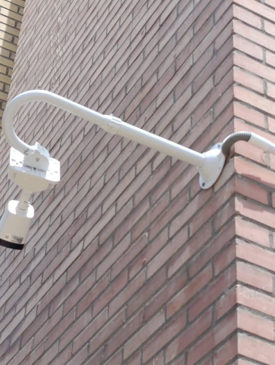 عمر القيسي#

_ مستعدون لتجهيز كافة انواع الكاميرات    
_ صيانة كاميرات المراقبة 🛠️
_برمجة كاميرات المراقبة وربطها على الإنترنت  📱
_ربط و تنصيب كاميرات المراقبة في جميع الاماكن 
_تأسيس وتسليك كافة الكيبلات  

 
منازل🌺
محلات تجارية 🌺
دوائر حكومية🌺 
مواقع امنية 🌺 

🔹اعمالنا في جميع أنحاء اديالى وبغداد
🔹للاستفسار الاتصال :
 ***********🔹
‏‪***********‬‏🔹

او مراسلة الصفحة

🤍🤍🤍🤍
