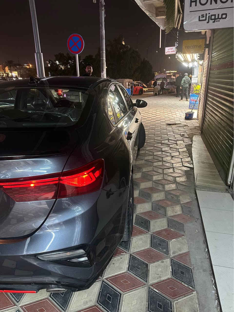 السلام عليكم فورتي موديل 2021 رقم بصره معوقين باقي سنه وتصير حره عندي وكاله ام الباركود سياره بيها جاملغ صبغ وطرف البنيد بدون دواخل يعني السياره قطعه وحده مكينه دوش السياره كفاله كير مكينه حداديه تبريد مابيها كل نقص مكاني بصره عشار السعر123 وبيها كلش قليل مجال *********** Singapore
