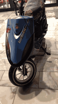 السلام عليكم دراجه ماكس مال لعب مسويها وكفراتها موجوده كلها كامله بوشته 55تجفيت جديد بيها شغلات بسيطه وحلوه الدراجه سعرها مناسب اليحب يتصل او يراسل واتس اب عنواني بغداد دوره ***********
