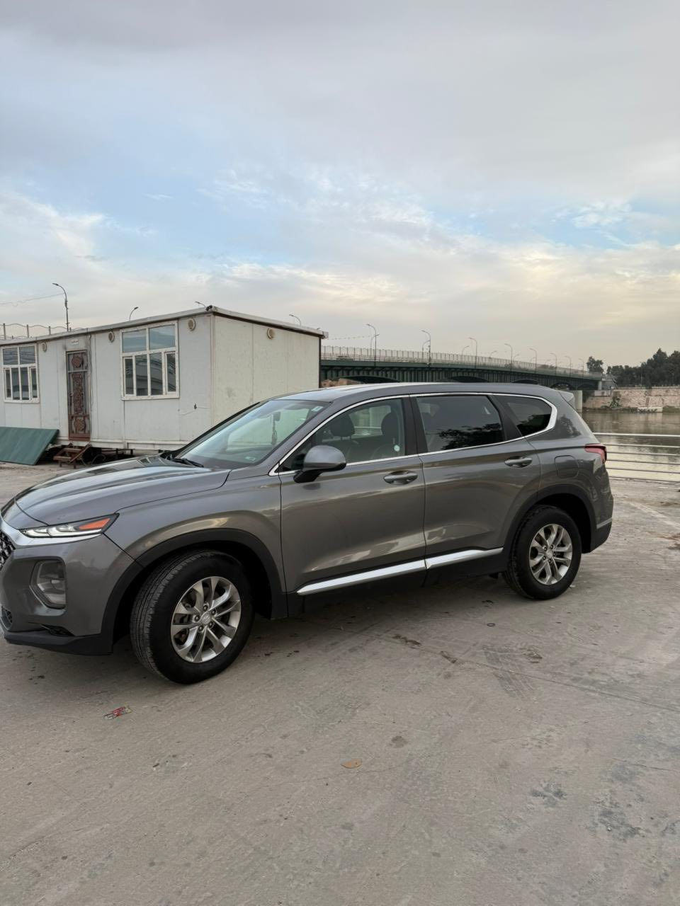 السلام عليكم هونداي سنتافيا ٢٠١٩ أمريكي كلين تايتل فقط دعامية ٤ سلندر رقم بغداد باسمي السعر ١٨،٠٠٠$ 
مكان السيارة الكاظمية هاتف ***********/***********
