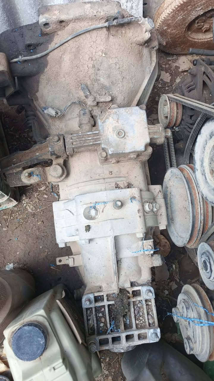 محرك مشترك كايم معى التفرعات بم كهربائي نضيف دينمو سلف ++++طابوكه ٤ ثكالات كايمه بيه كرنك مفتر يطغ ابع ه وذرعان ابيع على الموجود


**إذا كنت صاحب هذا الإعلان وتريد حذفه لأي سبب، رجاءا أرسل رسالة إلى الدعم الفني**