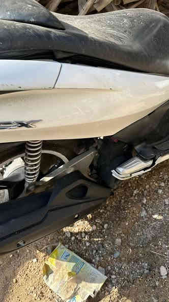 السلام عليكم للبيع 
 pcx جيل اول ياباني مكينة 125 
دراجة كاملة مكينة مكفولة  بس بيها نقوصات يرادلها كلجات تطبيك كفرات يرادلها جاملغ امامي ترتيبات  ابيع هاذا الموجود كدامك مكاني بغداد شعب ثعالبة. سعرها 850قفل قفل 
***********
