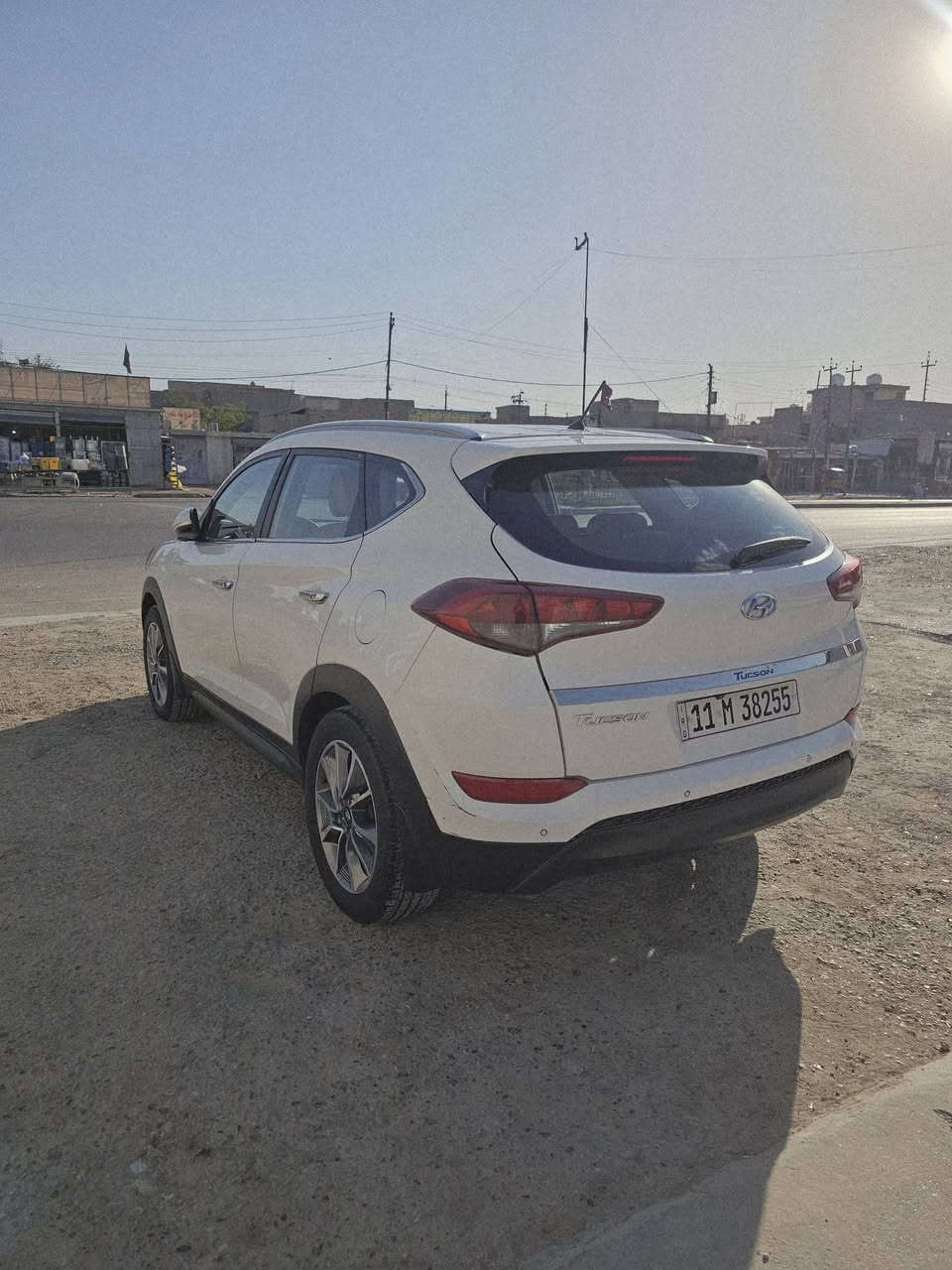 سلام عليكم توسان  2018 خليجيه  مصبوغه عام  رقم بغداد بسمي  كير بلادي مكينه مفتوح قبق ولفات  مكاني بغداد  السعر  ١٣٣ وبيها مجال  رقم الهاتف  ***********
