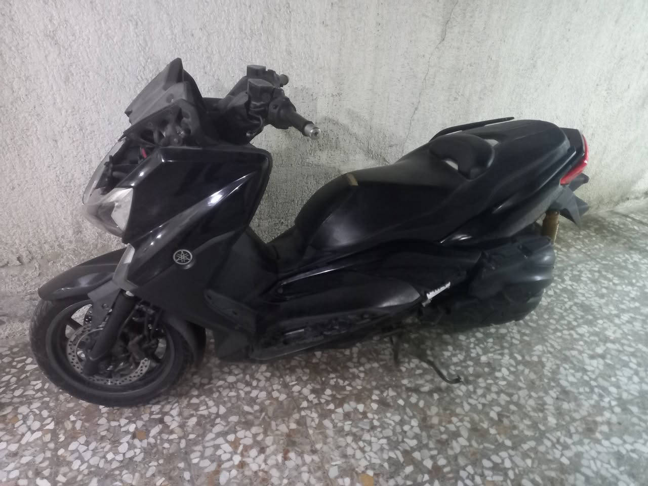 سلام عليكم دراجه اكس،ماكس حديث شغاله نكره سلف محرك ناعم شلعه فول كهربائيات كله شغاله اوراق كامله سعرهة ١٠ ورقات وبيه مجال بسيط للشراي مكاني بغداد العبيدي رقمي ***********  (كفر امامي،موجود فتحته بدلت باتري جديد ) دراجه مالت بيت مامتعوبه ماشيه ١٨ الف
