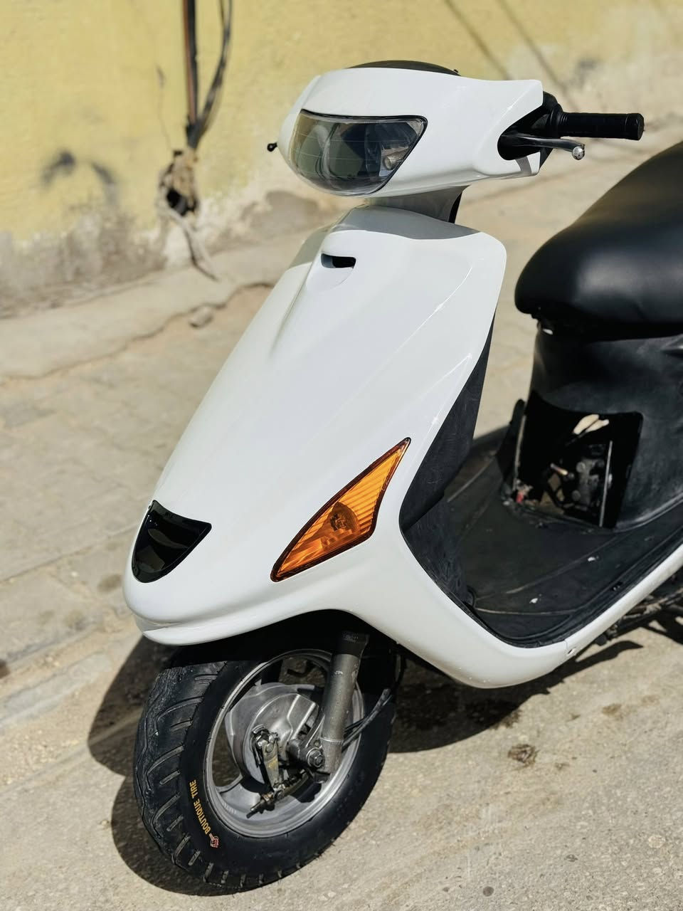 السلام عليكم دراجة فراشة مال حاوية مكفولة كفالة عامة اي مصلح جيب وياك دراجة كلشي بية شغال اي نقص مابية محرك مامفتوح السعر 550 وبية مجال لشراي يتصل مكاني نجف ***********
