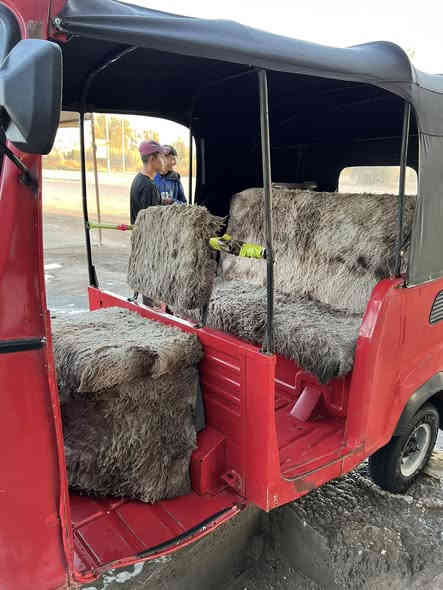 سلام عليكم تكتك بياجو موديل ١٨ وراق صولي تكتك محوره تي فيس محينه بعدهي بدهن شركه وتحوير ضمان كلشي شغال بيه ماذب عليه ولا ربع مكاني بابل حصوه سعر ٢٦٠٠وبيه مجال شي قليل رقم لهاتف ***********
