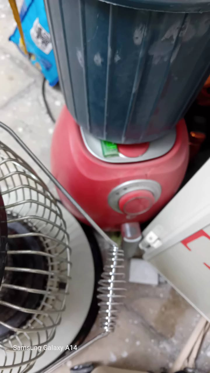 غراض مستعمل شي بسيظ للبيع رقم هاتف ***********
