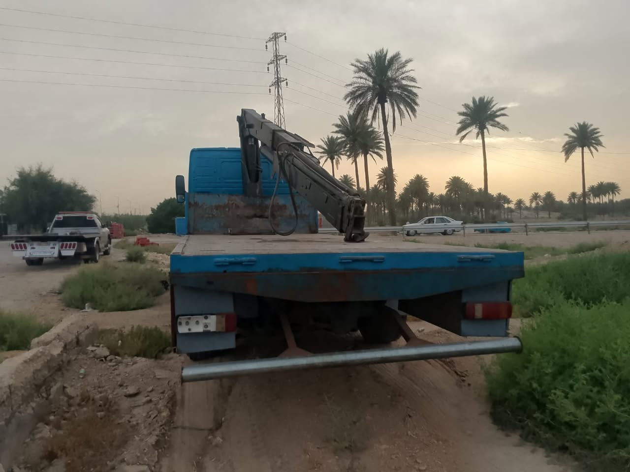 للبيع فالفو 2003 كرين 10 طن تخم تاير
للاستفسار ***********
