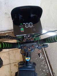 دراجه شحن للبيع السعر خاص بطاريات مبدله جديد قبل شهر 07824304738 متوفر...