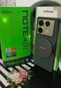 نوت ٤٠ برو • رام ٢٤ • ٢٥٦