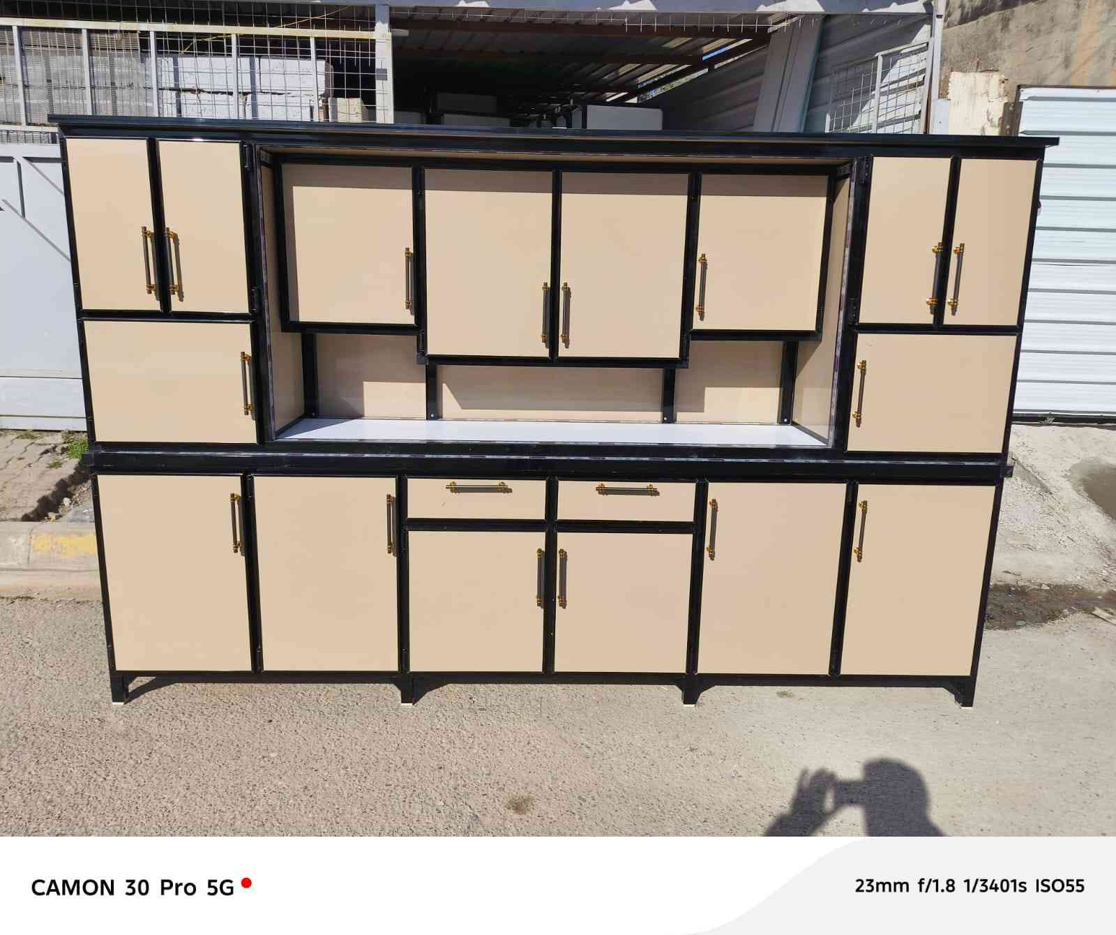 معرض الوتين يقدملك أحدث تصاميم الكاؤنترات الألمنيوم ✨"
"شغلنا مو بس شكل… شغلنا يدوم 💪"
"من التصميم إلى التركيب… كلشي بإيد أمينة"
"اختار الفخامة، اختار معرض الوتين" 
نشتغل حسب الطلب والديكور وسعارنا مناسبه موقعنا كركوك للاستفسار اتصال او مراسله واتس ***********
