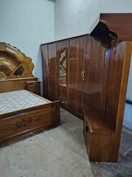 غرفه صاج للبيع السعر اربعميه وبيه مجال مكان او غرق #***********
