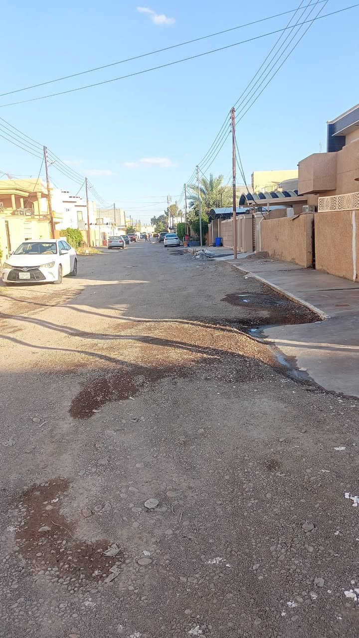 البيع دار سكني مساحه 200م  ركن 
 الموقع القادسيه حي الجامعه خلف مو الاسره 
السعر مناسب تواصل ***********  
او زيارة مكتب ليث ابو لليل وحياكم الله
