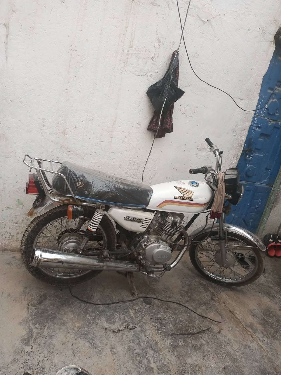 سلام عليكم دراجه سنويه جديدة البصره الزبير باقي على بس ستلام لوحات وتفاصيل موجودة على خاص هذي رقمي وتساب ورصيد ***********
