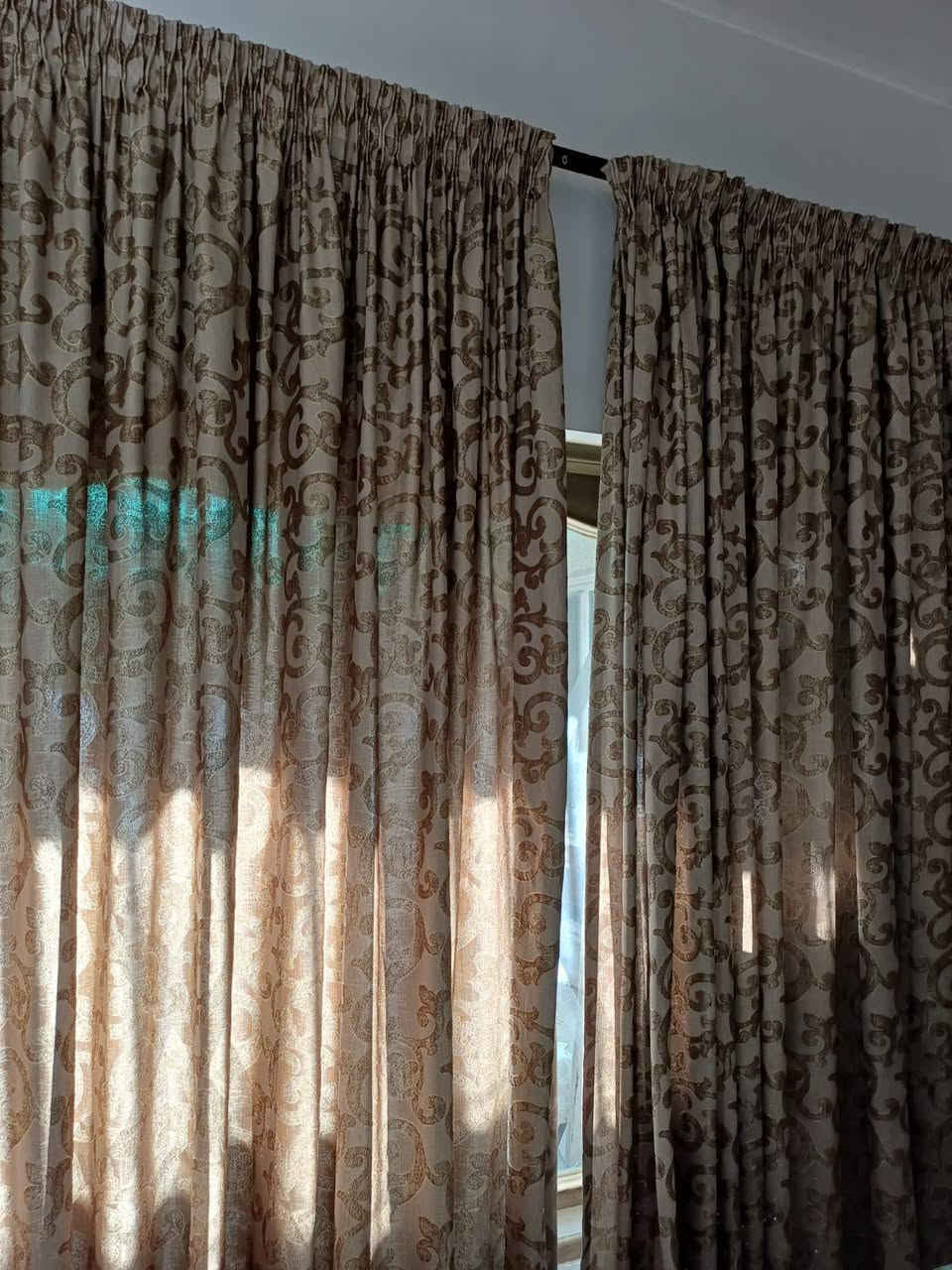 ستائرلاربع شبابيك كبيرة كل شباك اربع قطع جديدة مابيها ضرر بيع مستعجل اليريدهن يتفضل ع الخاص


**إذا كنت صاحب هذا الإعلان وتريد حذفه لأي سبب، رجاءا أرسل رسالة إلى الدعم الفني**